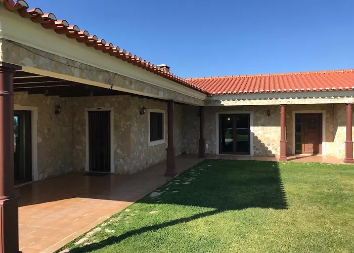 Villa Junceira - Refugio De Luxo Perto Do Castelo